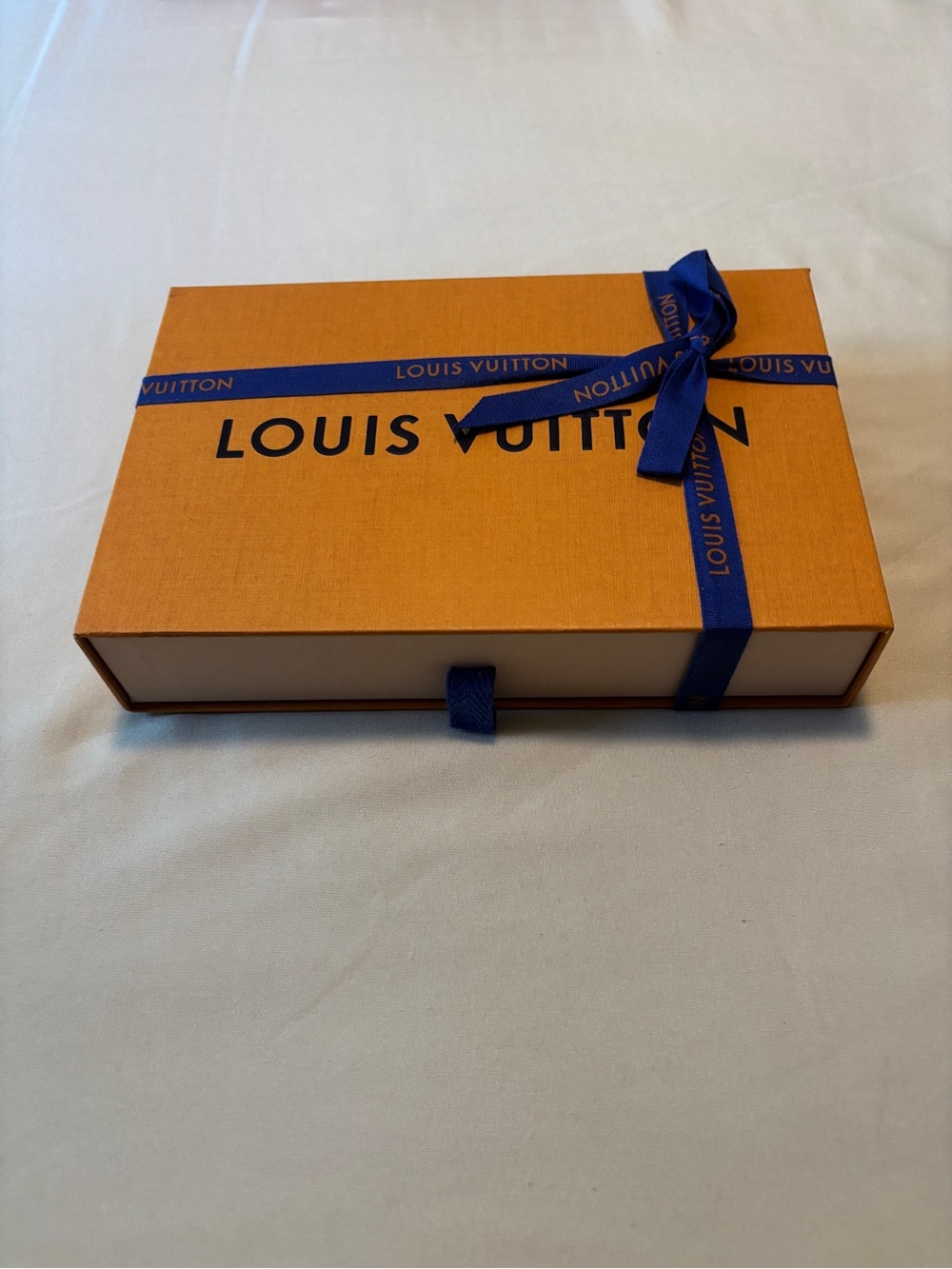 Louis Vuitton Monogram Canvas Wallet in Brown with Pink Snap - Picture 5 of 16